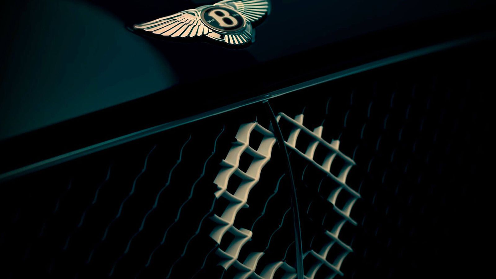 Στις 10 Ιουλίου, η Bentley θα γιορτάσει τα 100 χρόνια από την ίδρυσή της, αλλά θα ξεκινήσει τους εορτασμούς της εκατονταετηρίδας από το Σαλόνι Αυτοκιν
