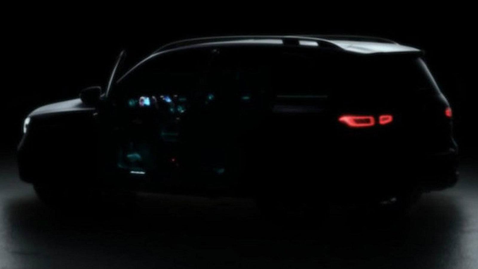 H Mercedes χαρακτηρίζει το μοντέλο της «έξυπνο όπως ένα smartphone, και πρακτικό όσο ένας σουγιάς».
