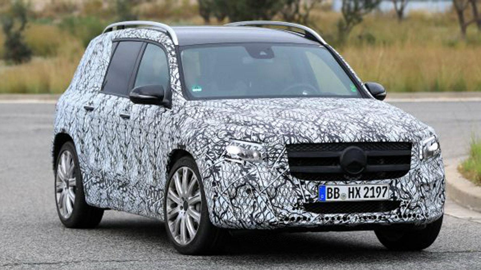 Kάτω από καπό θα βρίσκεται πιθανότατα ο 4κύλινδρος 2λιτρος κινητήρας.