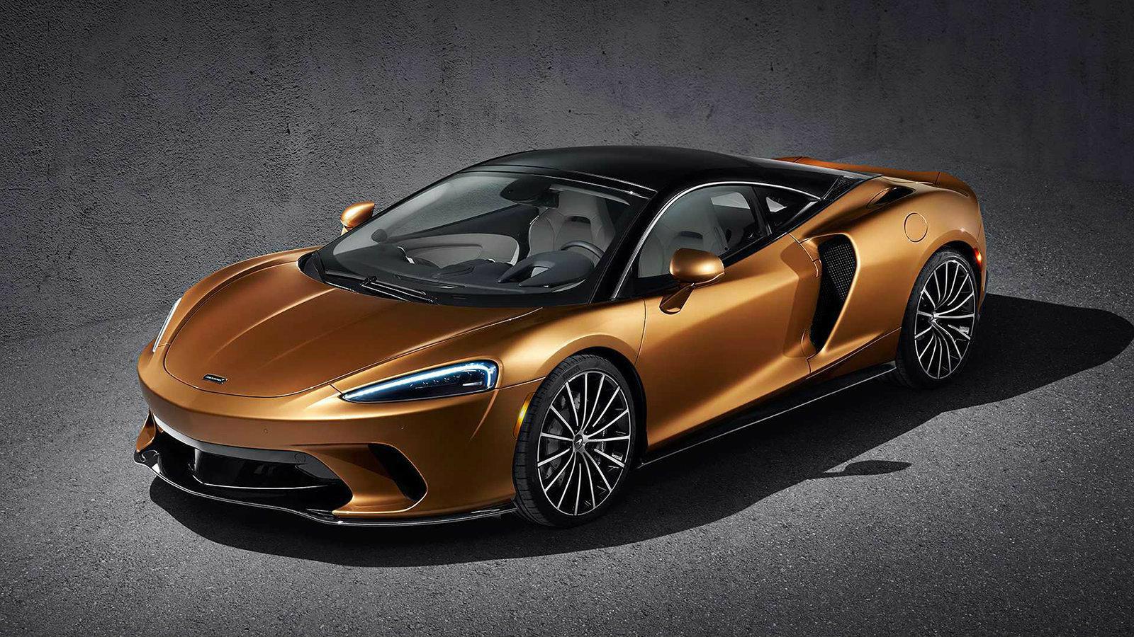 Η ισχύς πηγάζει από έναν νέο twin-turbo V8 κινητήρα απόδοσης 620 ίππων και 630 Νm ροπής.