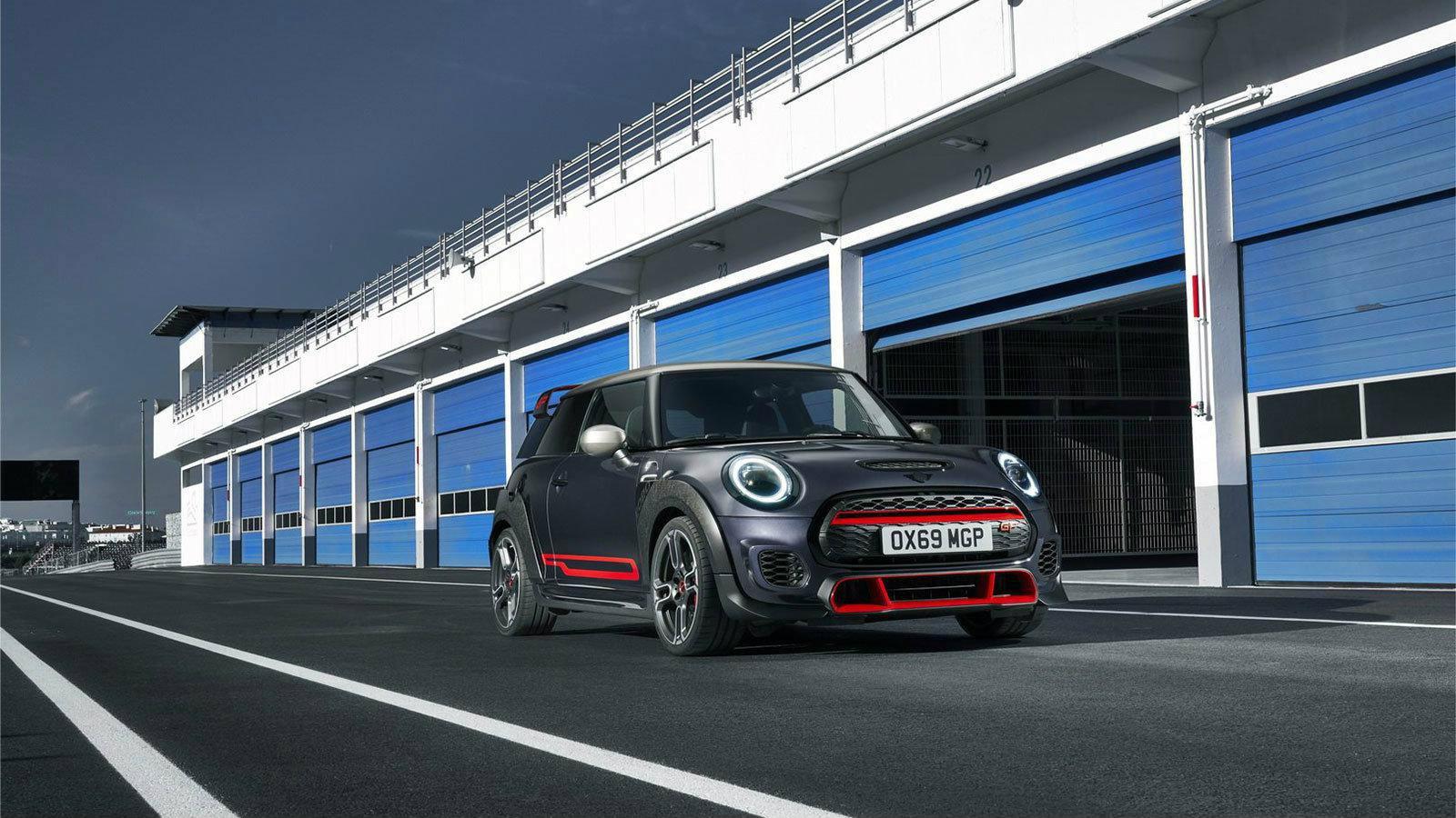 Το MINI John Cooper Works GP παρουσιάστηκε επίσημα.