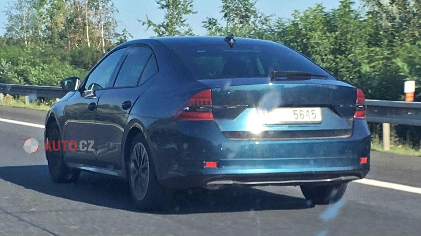 Οι πρώτες κατασκοπευτικές εικόνες του hatchback έρχονται στο φως της δημοσιότητας.