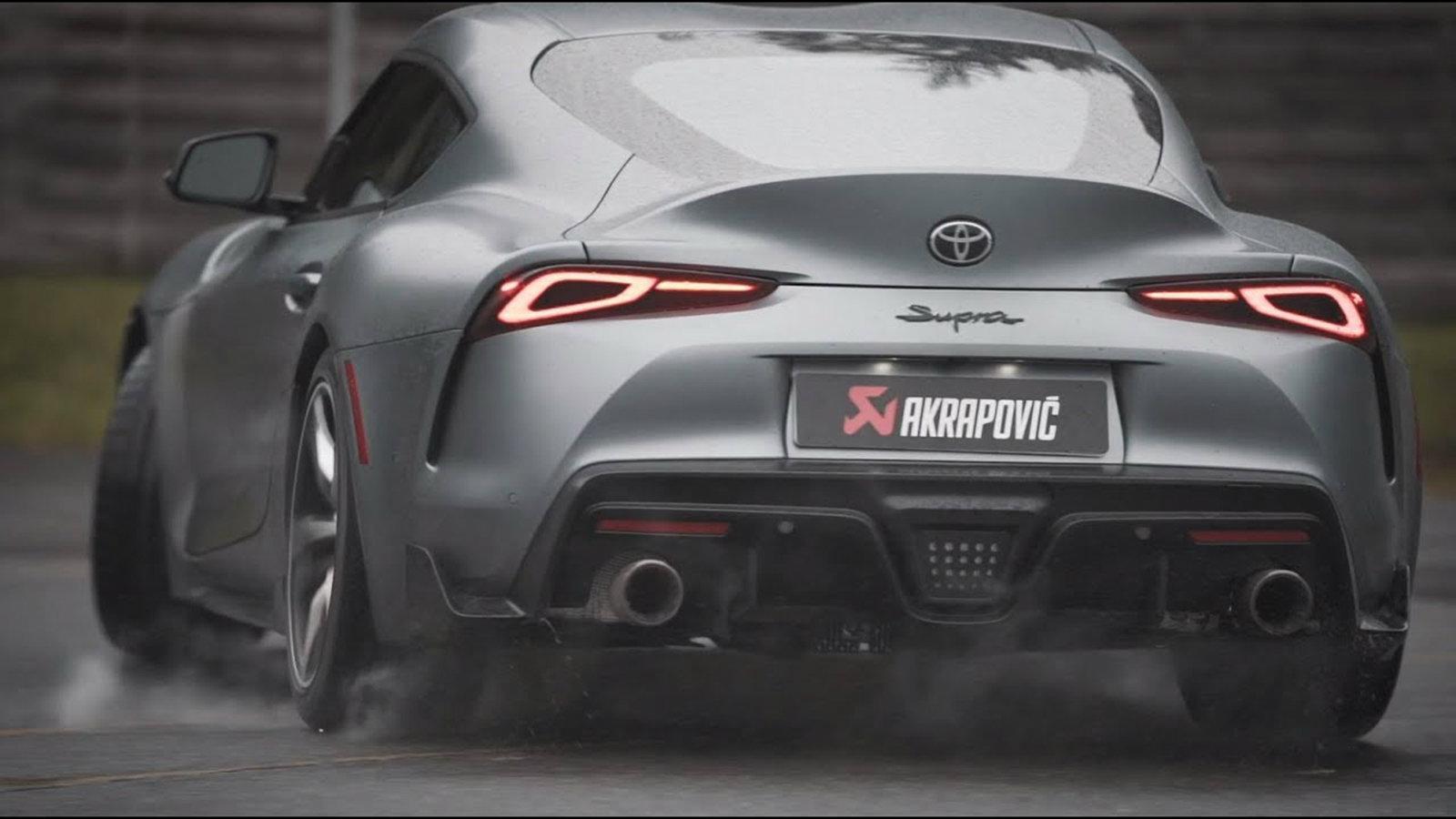 H Supra εφοδιασμένη με την εξάτμισης Akrapovic.
