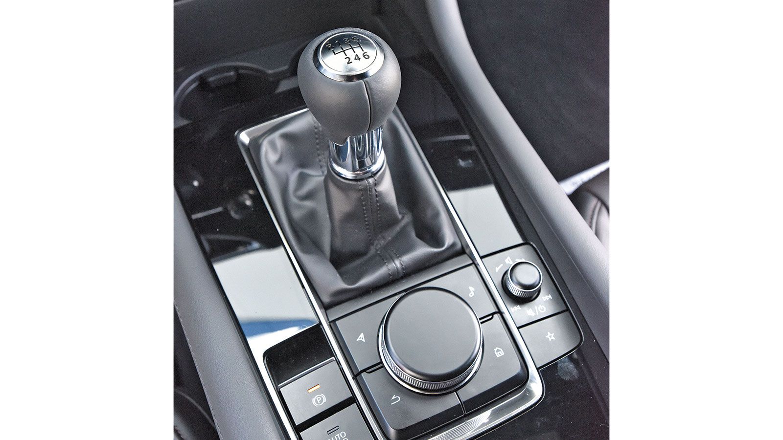 Οδηγούμε: Νέο Mazda 3 