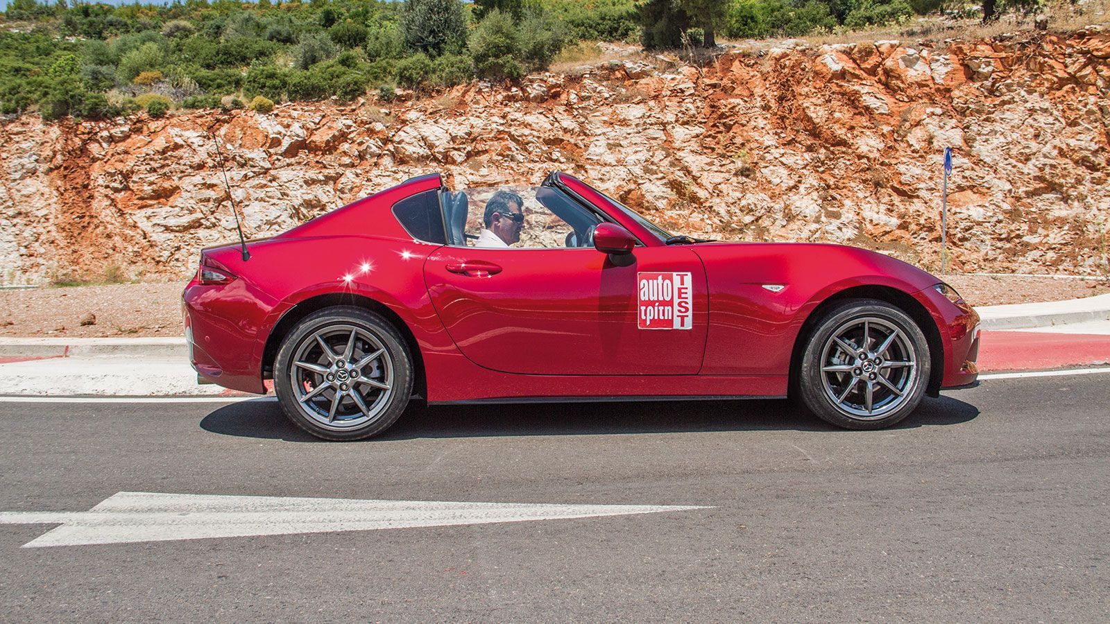 Παραλληλη δοκιμή: Ford Fiesta ST & Mazda MX-5 RF