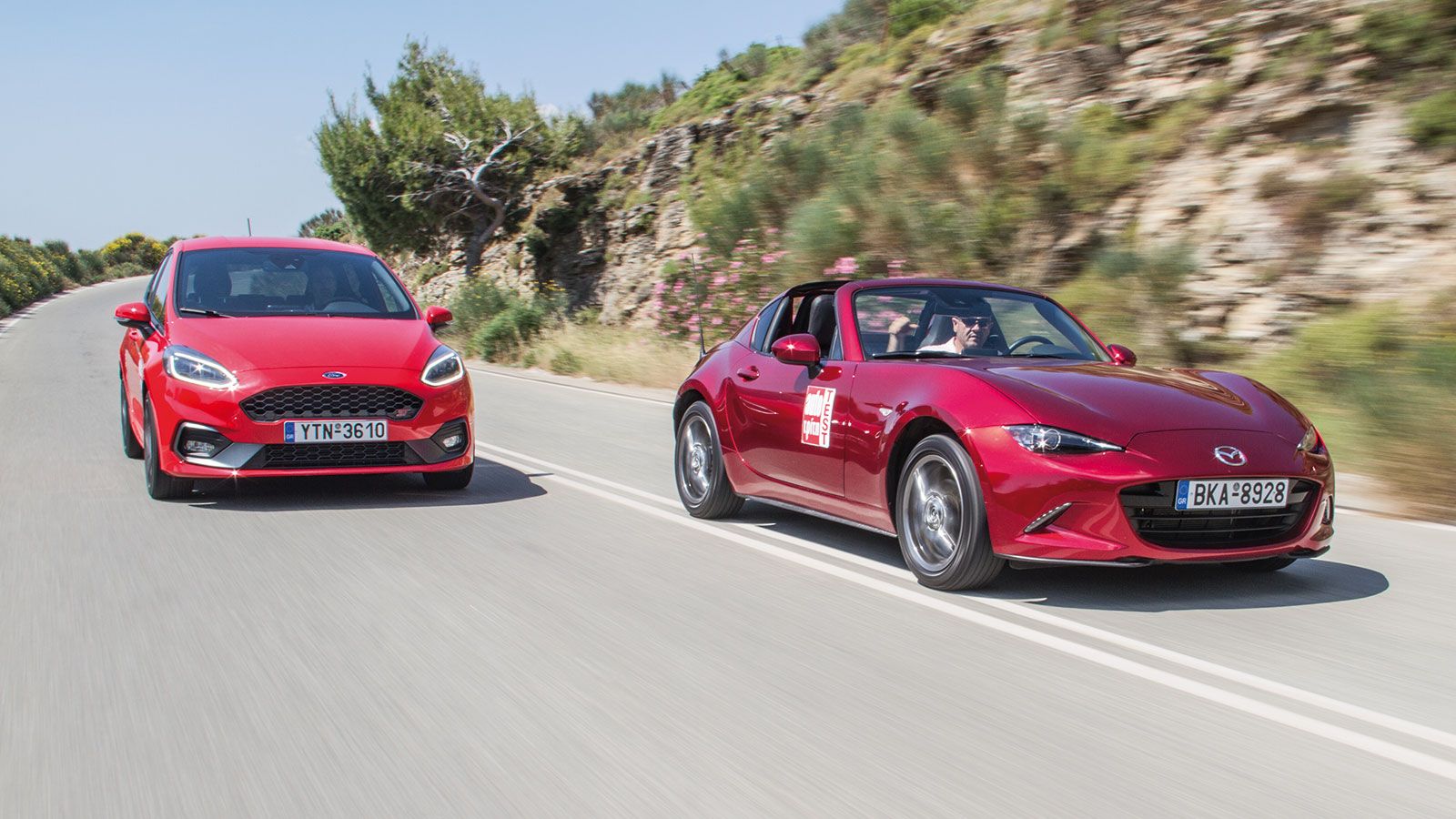 Παρά την όχι αμελητέα κλίση, με το MX-5 σύντομα κτίζεται μια αμοιβαία σχέση οδηγικής εμπιστοσύνης, την οποία επικουρεί τόσο η γραμμικότητα  του πλαισί