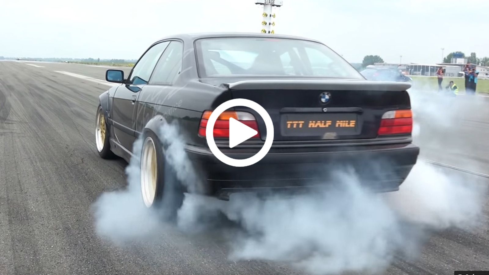 BMW 325i E36 πυροβολεί!