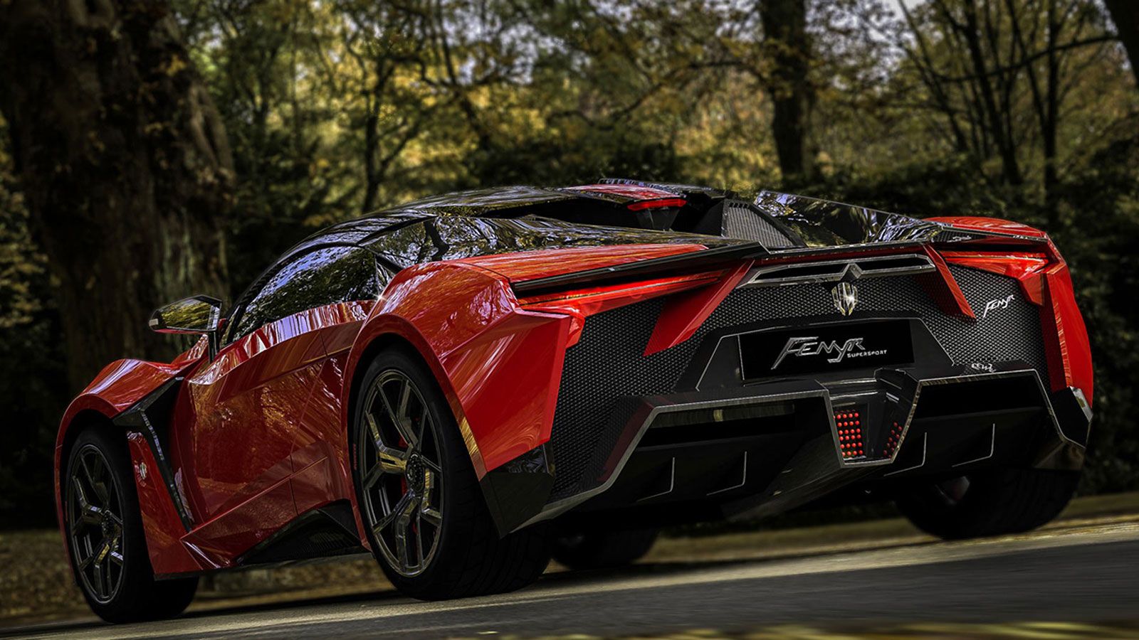 Ούτε μία, ούτε δύο αλλά πέντε μονάδες του Fenyr SuperSport Launch Edition αγόρασε ένας Ιάπωνας επιχειρηματίας.