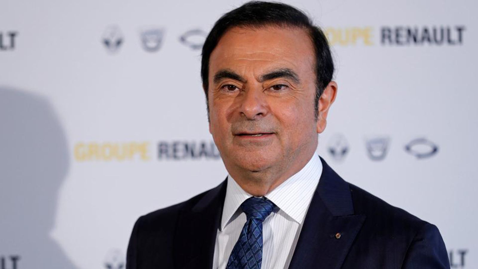 O Carlos Ghosn.