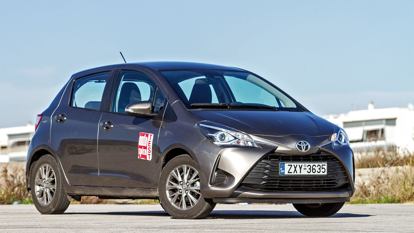 To απόλυτο best seller της ελληνικής αγοράς,
το Toyota Yaris, εξακολουθεί να δείχνει μοντέρνο και να αρέσει.
