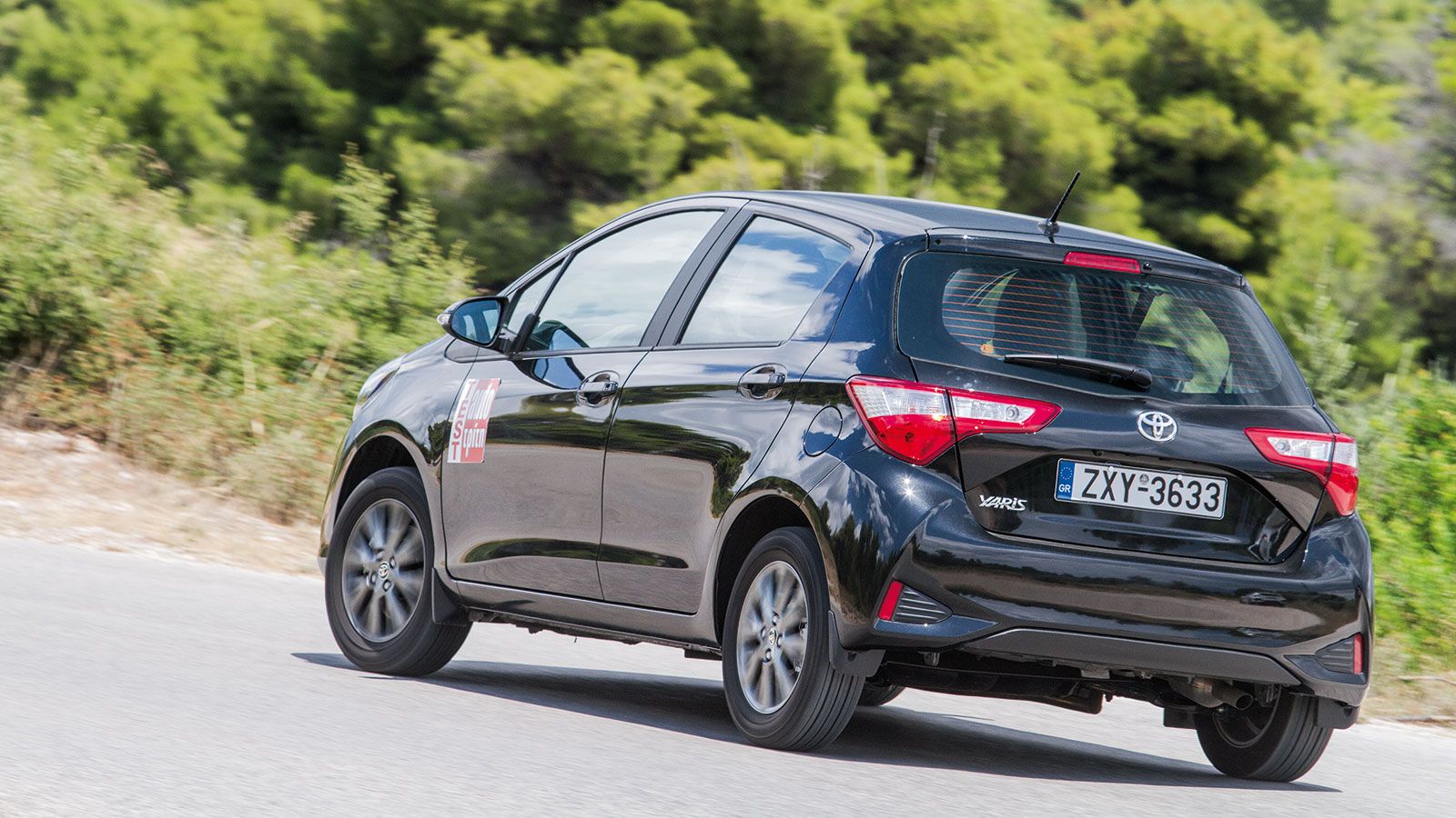 Πιο ολοκληρωμένο σφαιρικά το Toyota Yaris. Σταθερό, σβέλτο και ασφαλές εφόσον το πιέσεις, με εξαιρετική ευελιξία μέσα στην πόλη.
