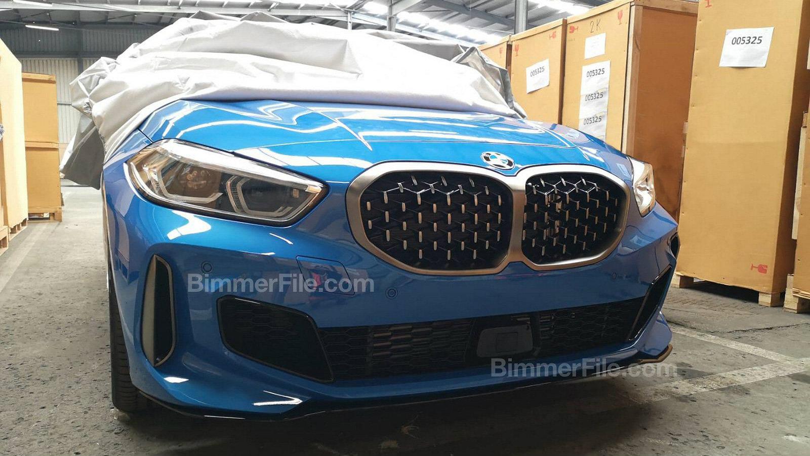 Η πρώτη ανεπίσημη εμφάνιση της νέας BMW Σειρά 1 έγινε και πραγματοποιήθηκε μέσω εικόνων που διέρρευσαν στο διαδίκτυο.