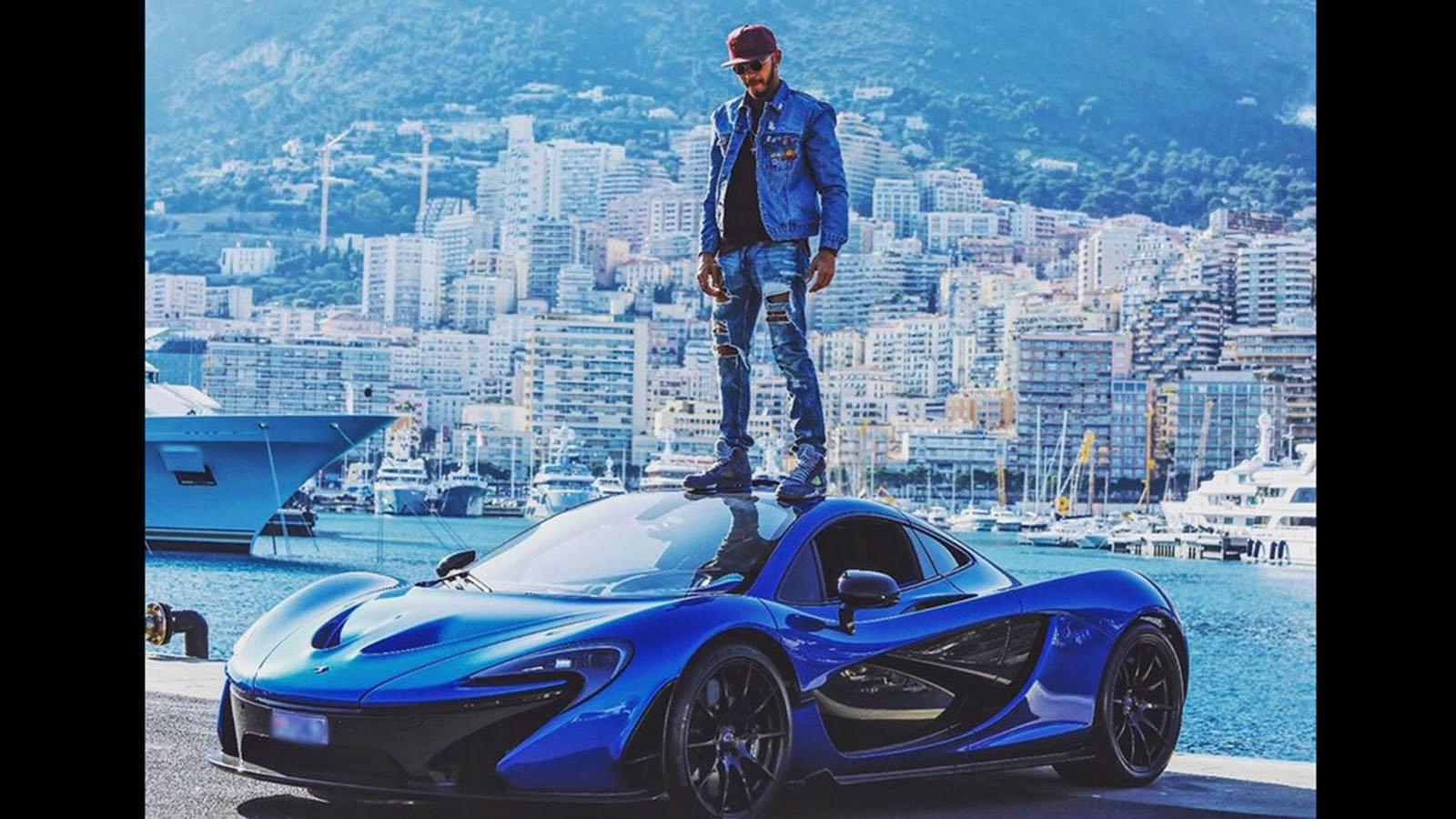 Mε την McLaren P1.