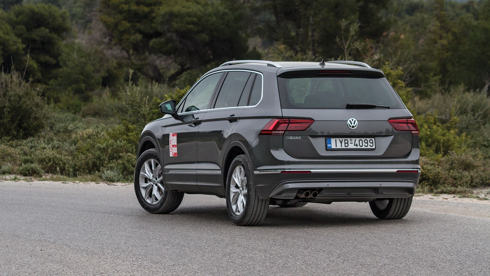 Το Tiguan είναι ευχάριστο οδηγικά, αφού εκτός 
από το σίγουρο πάτημά του, προσφέρει και καλή οδηγική αίσθηση. 