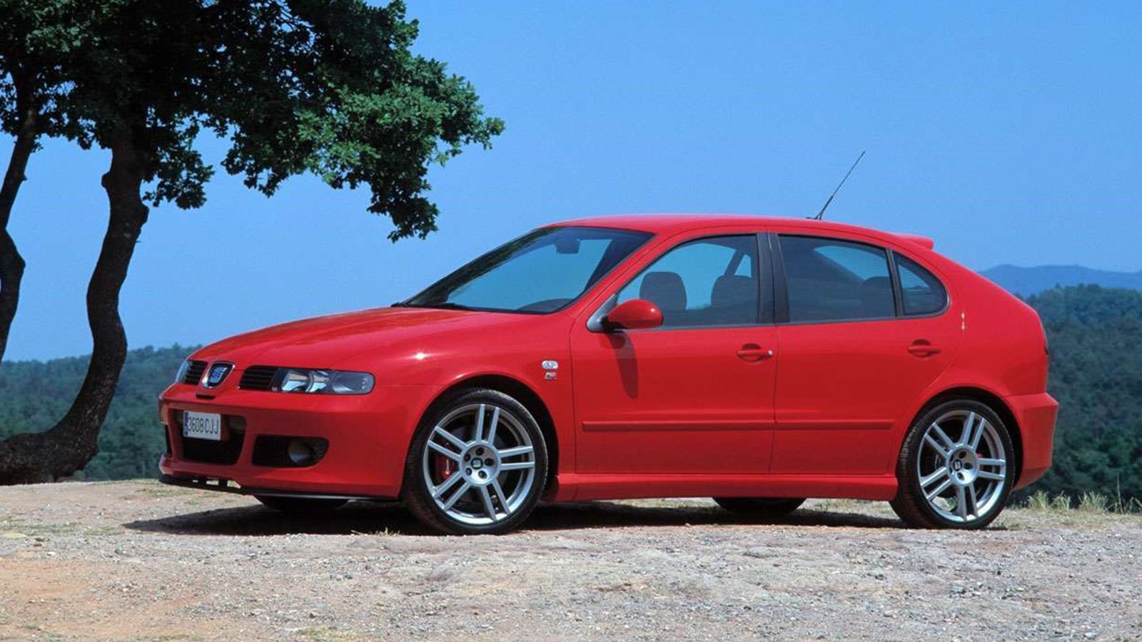 Η SEAT τοποθέτησε τον υπερτροφοδοτούμενο 20V στις κορυφαίες εκδόσεις των Ibiza και Leon, με το τελευταίο να αποδίδει 180 ίππους ως Cupra και 210/225 ί