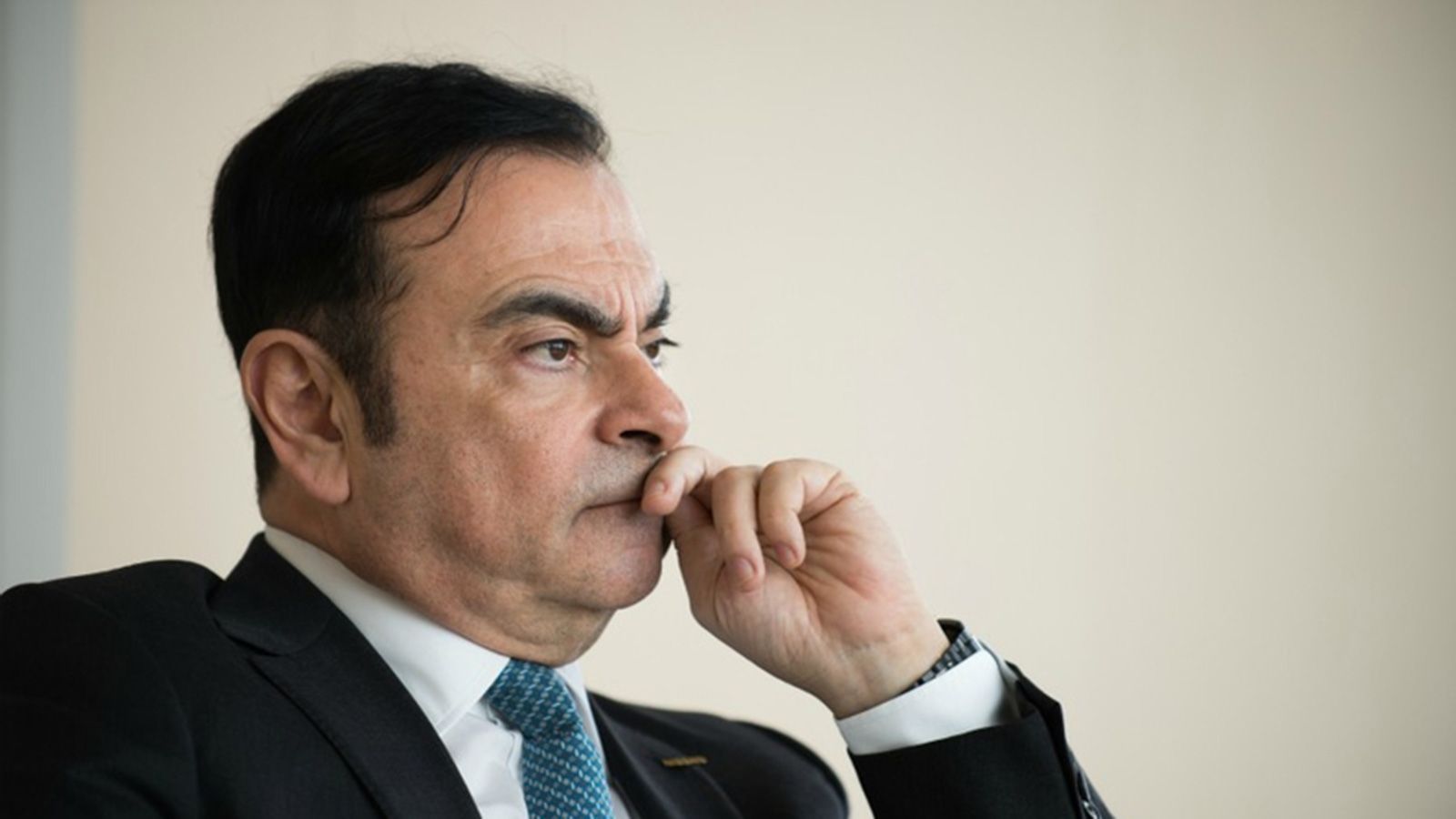 Κρατούμενος στις ιαπωνικές φυλακές θα συνεχίσει να βρίσκεται ο Carlos Ghosn, καθώς το ιαπωνικό δικαστήριο απέρριψε το αίτημα για καταβολή εγγύησης.
