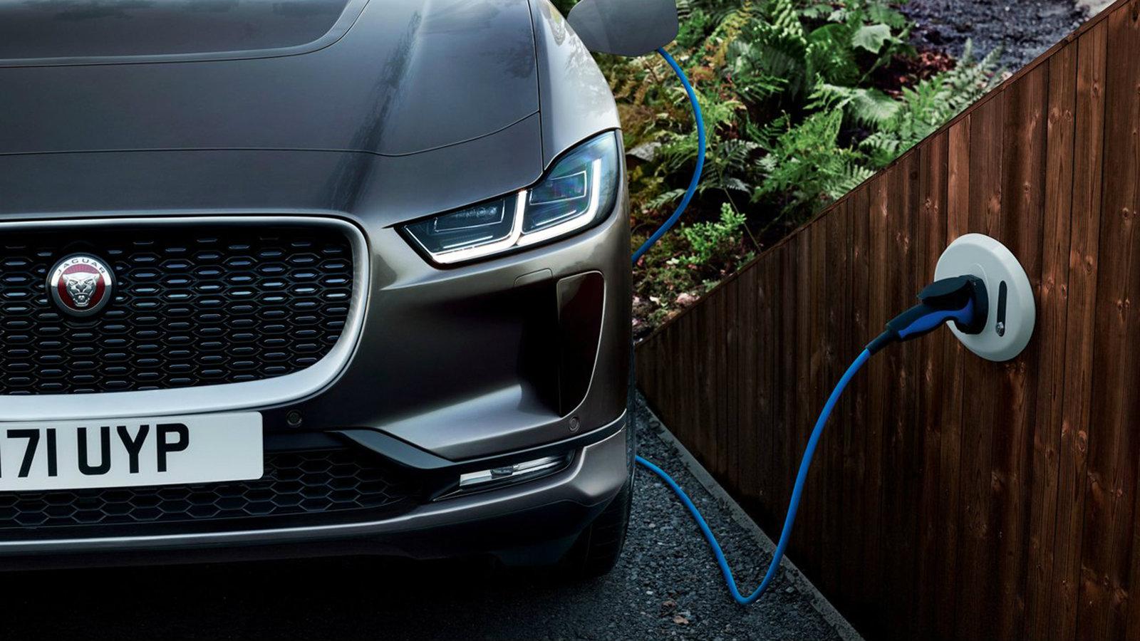 Το σίγουρο είναι ότι η ισχύς και η ροπή μιας I-Pace SVR θα αυξηθεί σημαντικά.