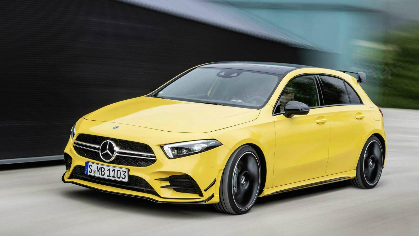 Η νέα Mercedes-AMG A 35 ξεχωρίζει με την πρώτη ματιά λόγω της επιθετικής σχεδίασης.