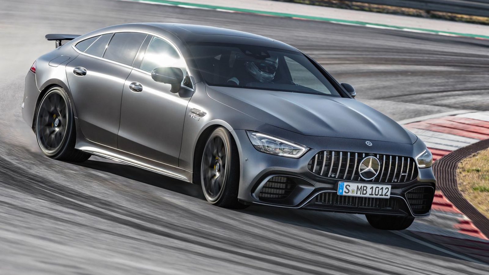 Η Mercedes AMG GT 63 S.