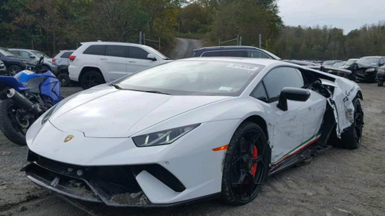 Η Lamborghini Huracan πωλείται ακόμα και έτσι.