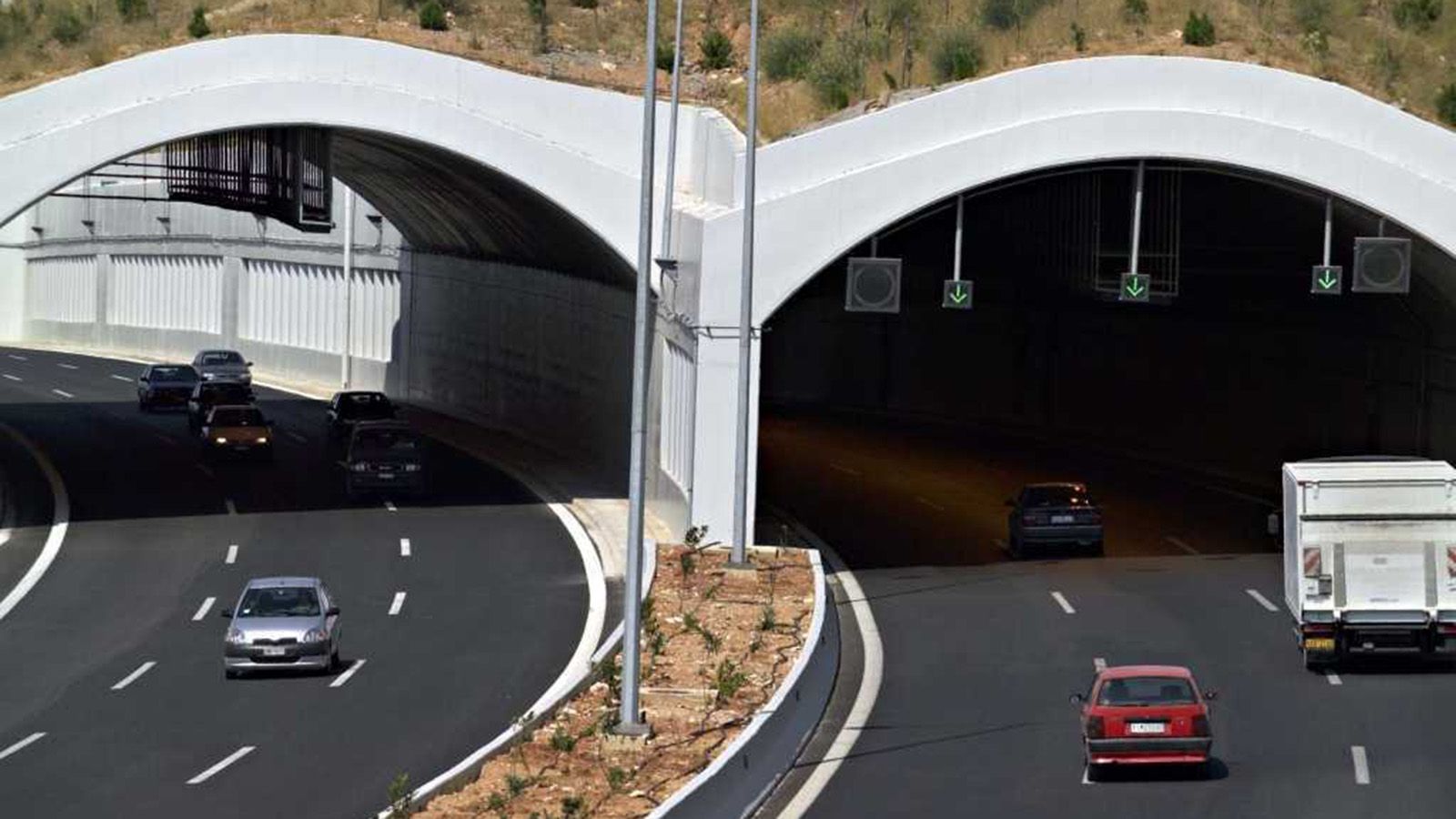 Έρευνα του ΕΜΠ για την ασφάλεια στις οδικές σήραγγες