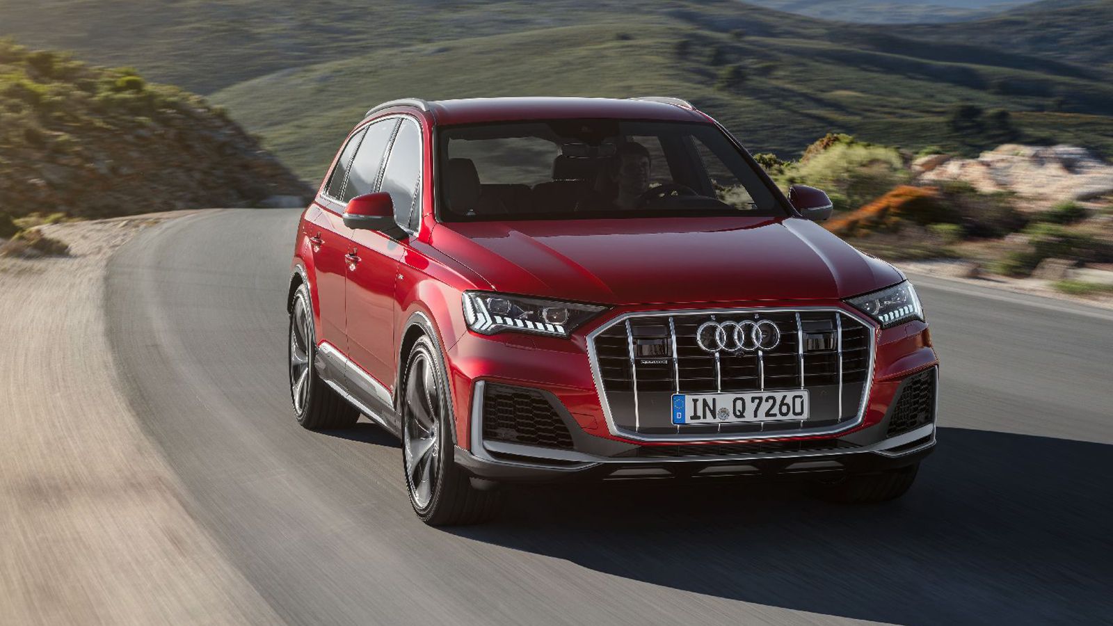 Tο Q7 υιοθετεί τώρα νέας σχεδίασης φωτιστικά σώματα.