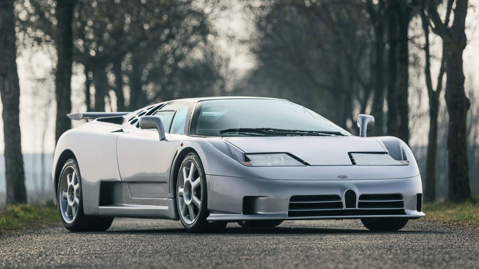 Βλέπετε την Bugatti EB 110 SS.