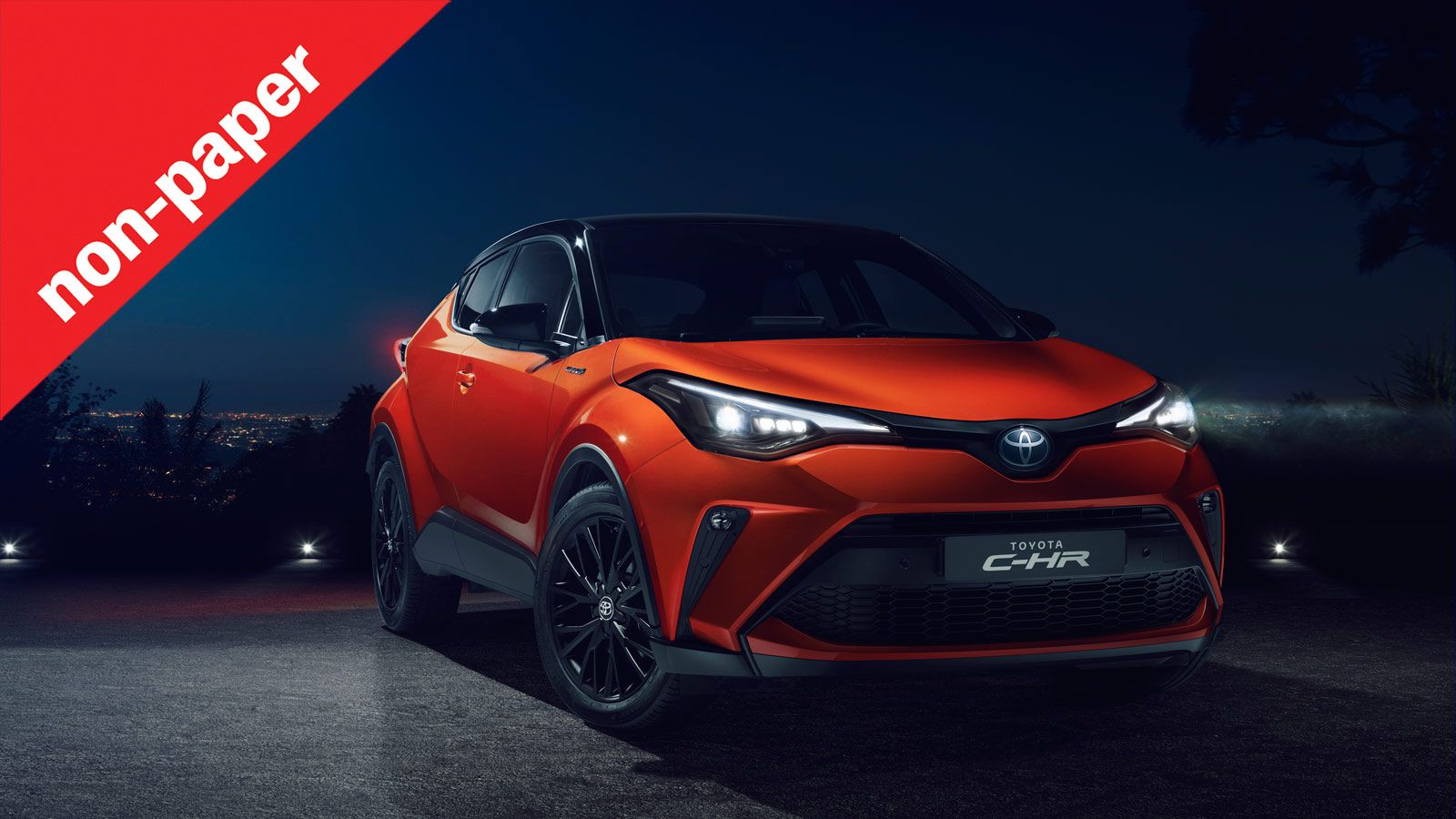 Το ανανεωμένο Toyota C-HR διαθέτει δύο «πράσινες» επιλογές: το υβριδικό σύνολο 1,8 HSD με 122 άλογα και το μεγαλύτερο υβριδικό 2,0 HDF με 184 ίππους.