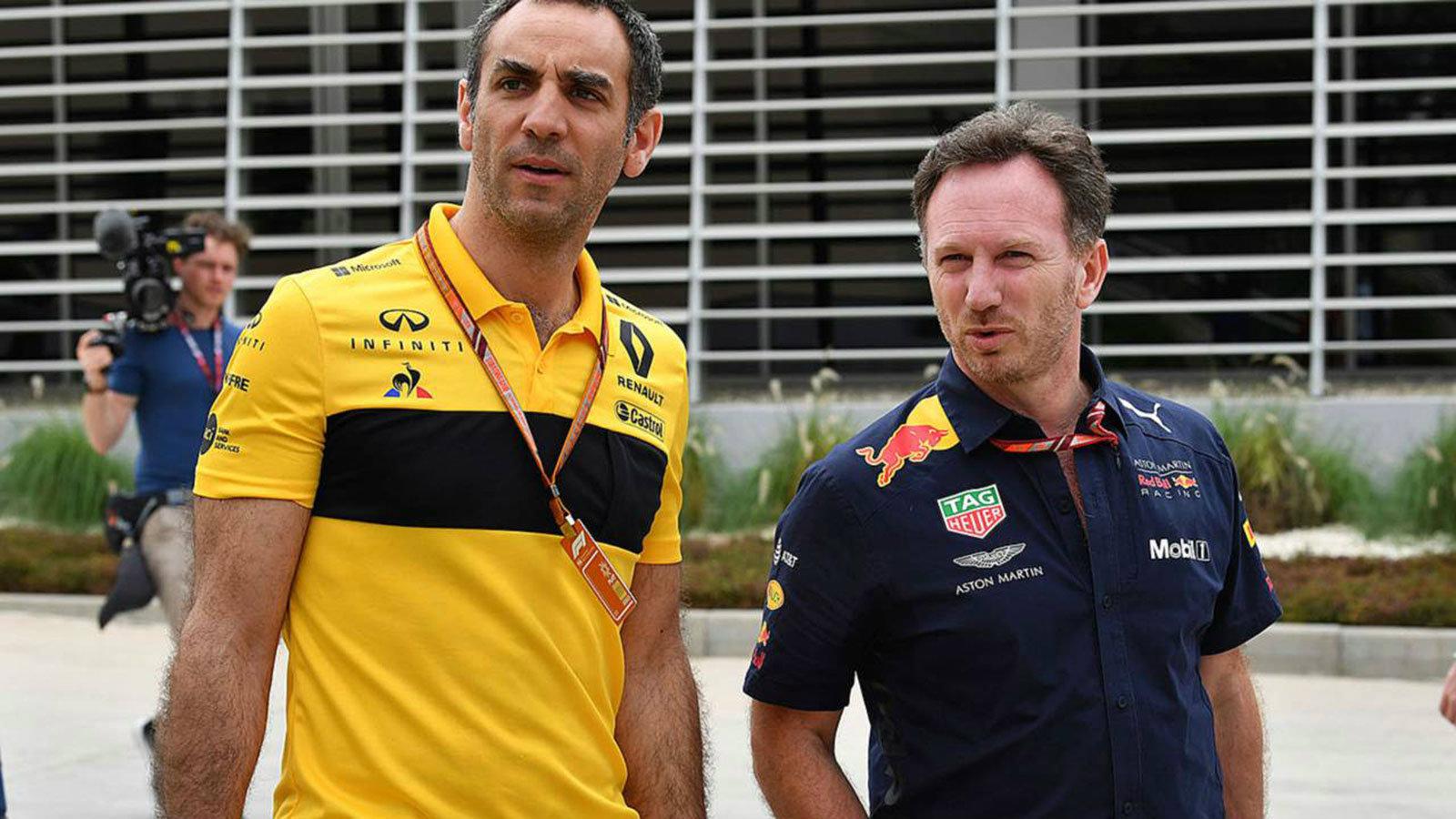 Αριστερά ο Cyril Abiteboul μαζί με τον Christian Horner.