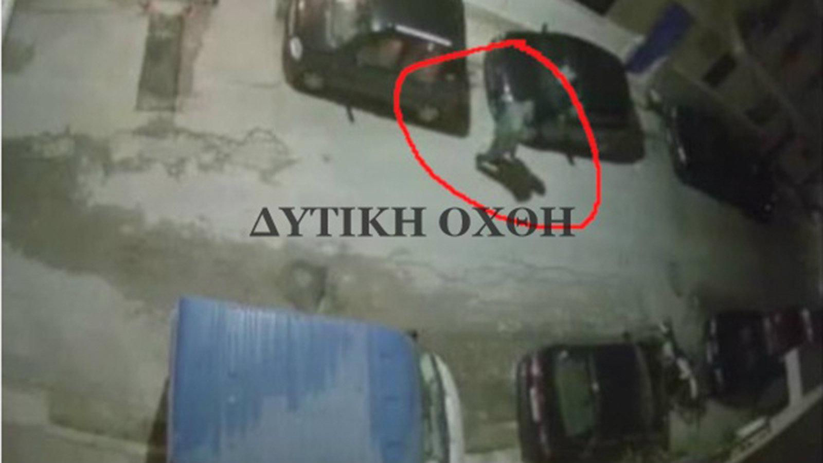 Τα πλάνα από τις κάμερες διπλανών πολυκατοικιών.