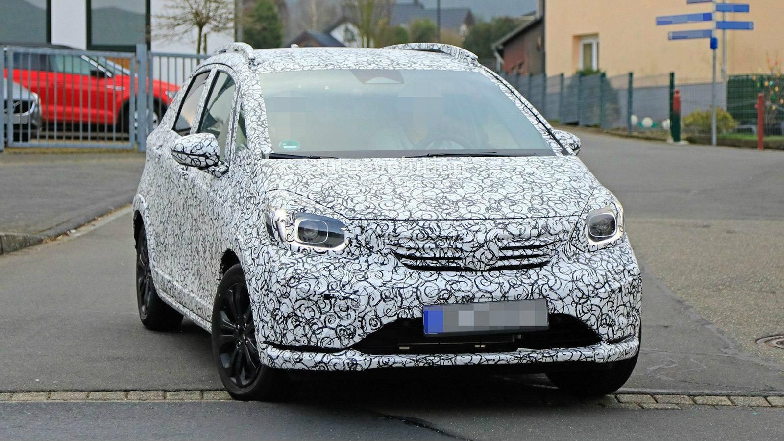 Σε φάση δοκιμών βρίσκεται το νέο Honda Jazz, το οποίο προετοιμάζεται προκειμένου να κάνει την εμφάνισή του στο Σαλόνι Αυτοκινήτου του Τόκιο.