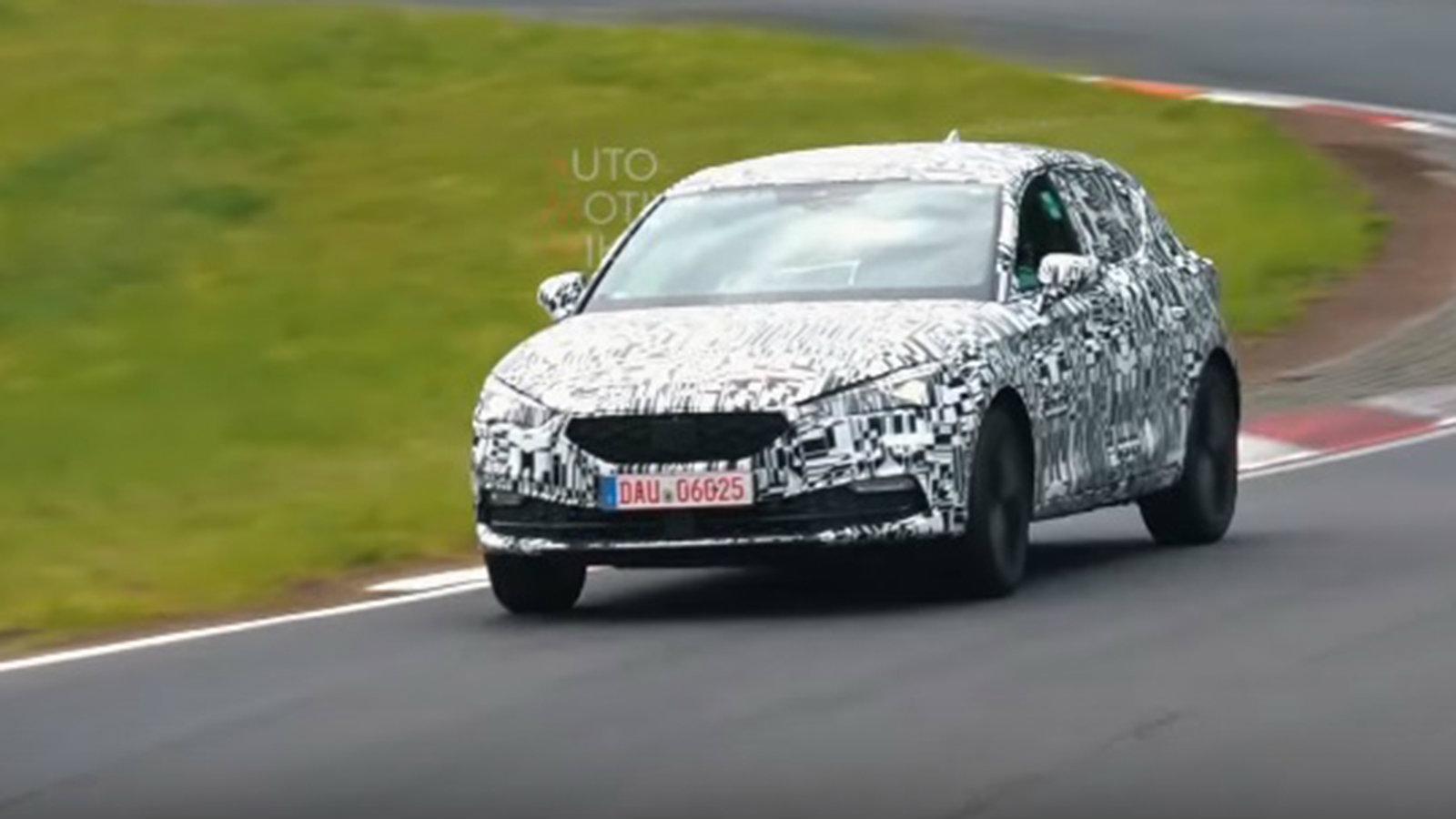 Αναμενόμενη είναι η παρουσία των TSI συνόλων στα 1,0 και 1,5 λτ. με 110 και 150 ίππους αντίστοιχα.