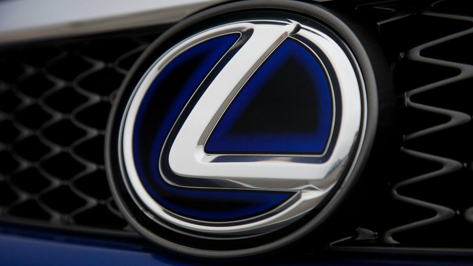 Η premium μάρκα της Toyota εργάζεται πάνω στο πρώτο της ηλεκτρικό μοντέλο.