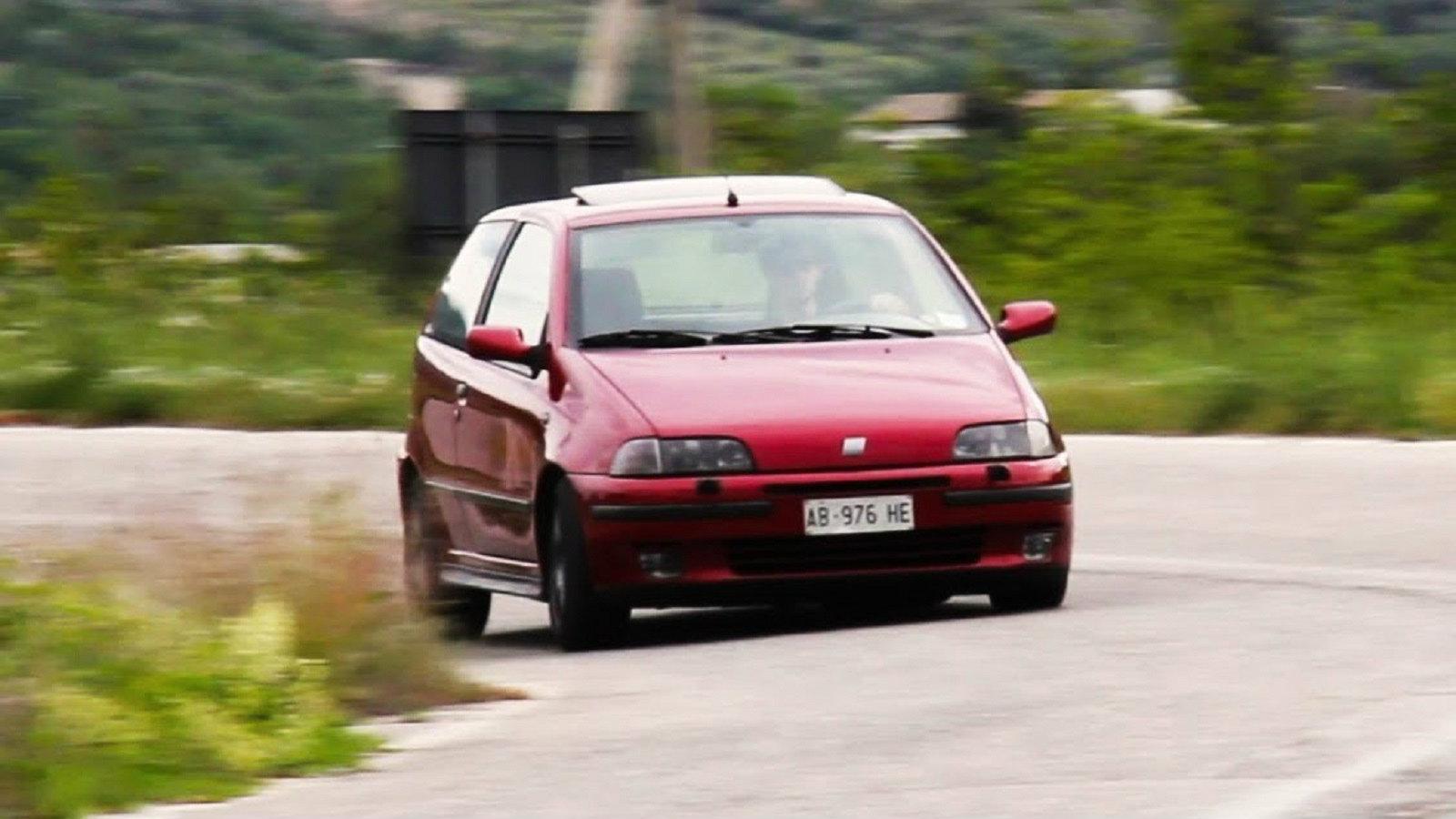 Fiat Punto GT ή Πουντότζιτο - Το ιταλικό «φθηνό γκάζι» που αγαπήθηκε στην Ελλάδα