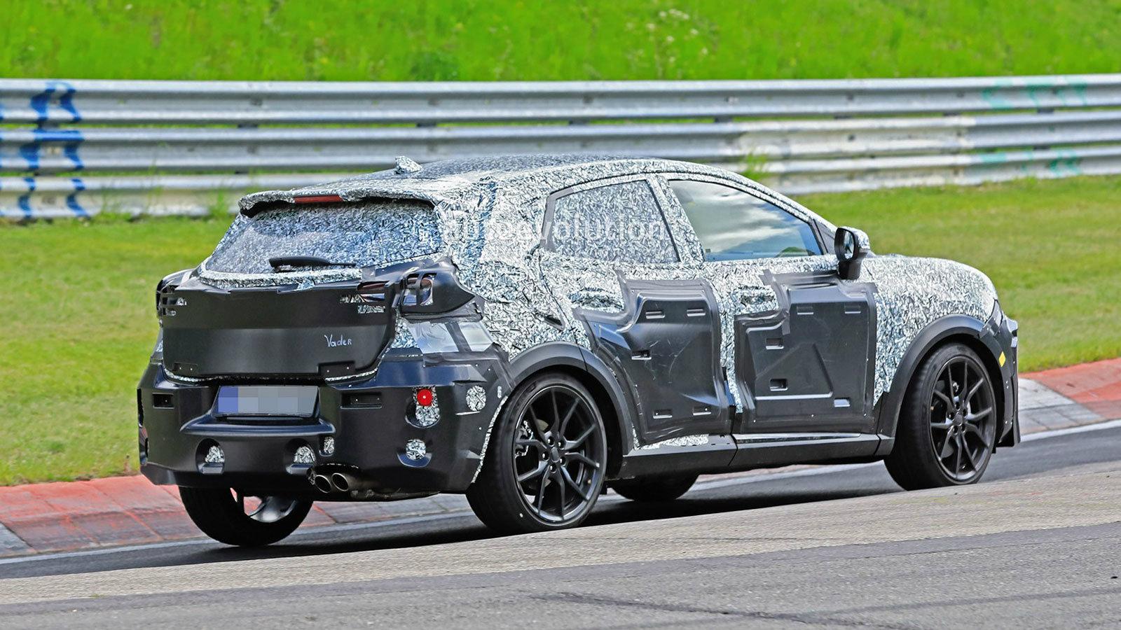 Tο Ford Puma ST εντοπίστηκε από τους φωτογράφους που έχουν «κατασκηνώσει» στην πίστα του Nurburgring.