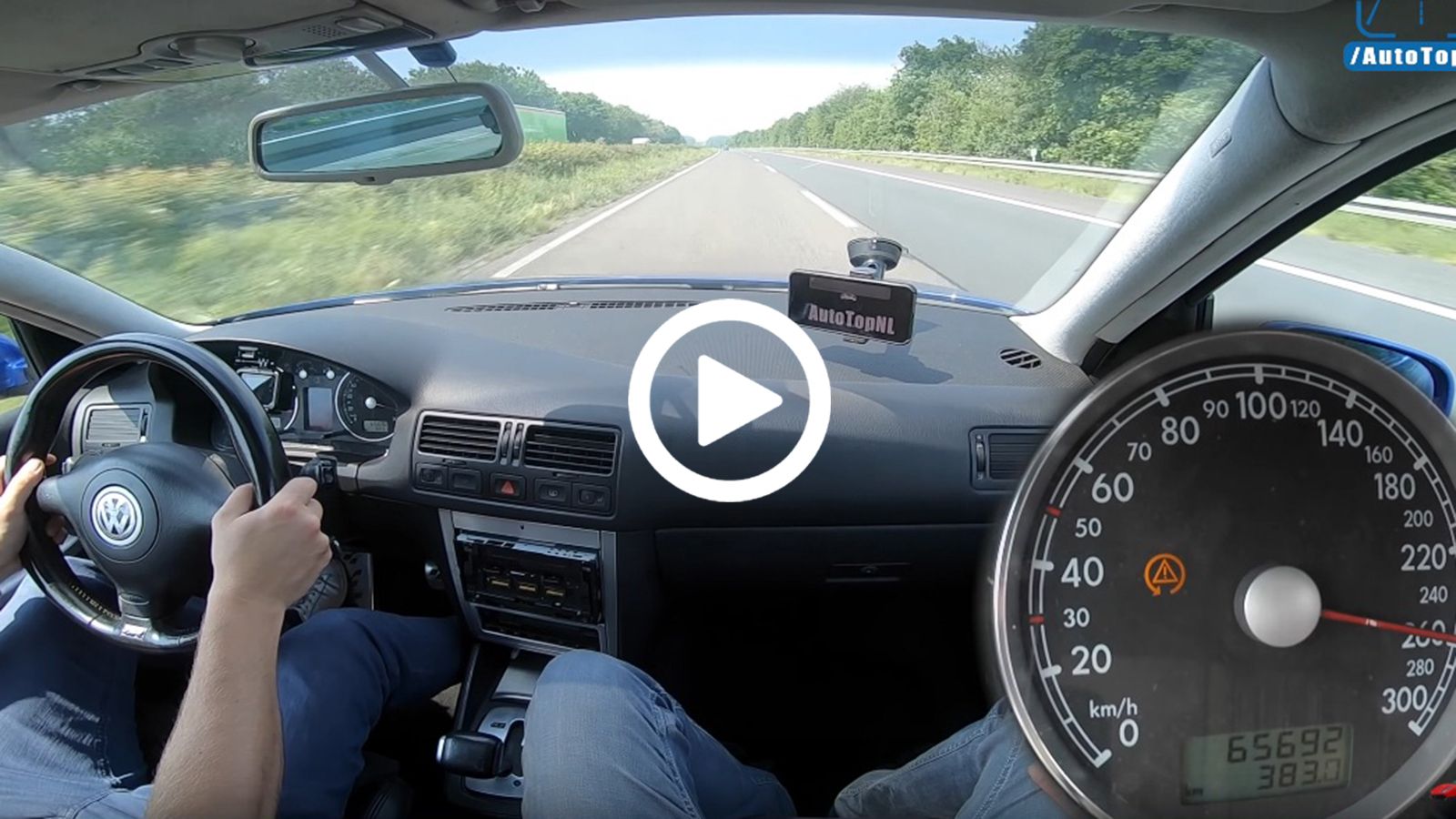 VW Golf R32 στα 280 χλμ./ώρα!