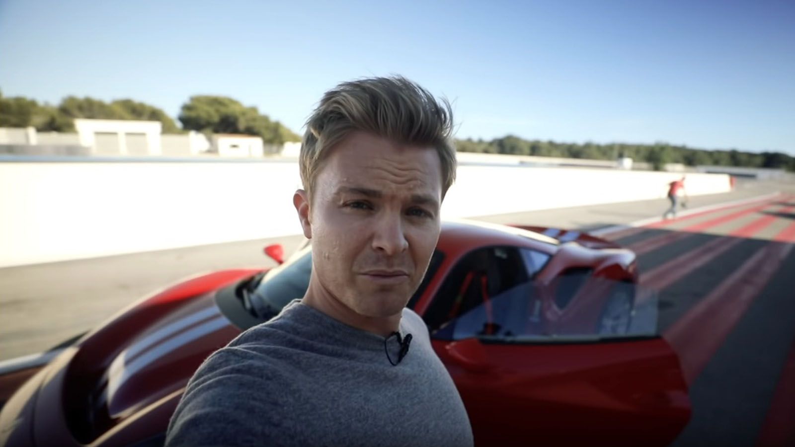 Ο Rosberg τεστάρει την 488 Pista (+vid)