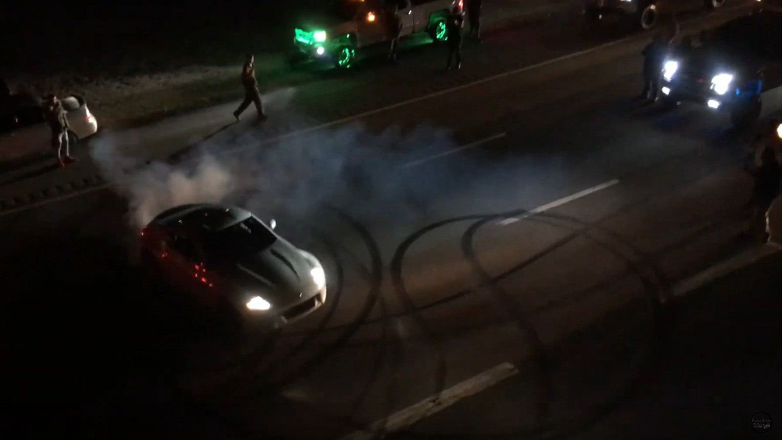 Ταλαιπώρησαν χιλιάδες για να κάνουν drift (+vid)