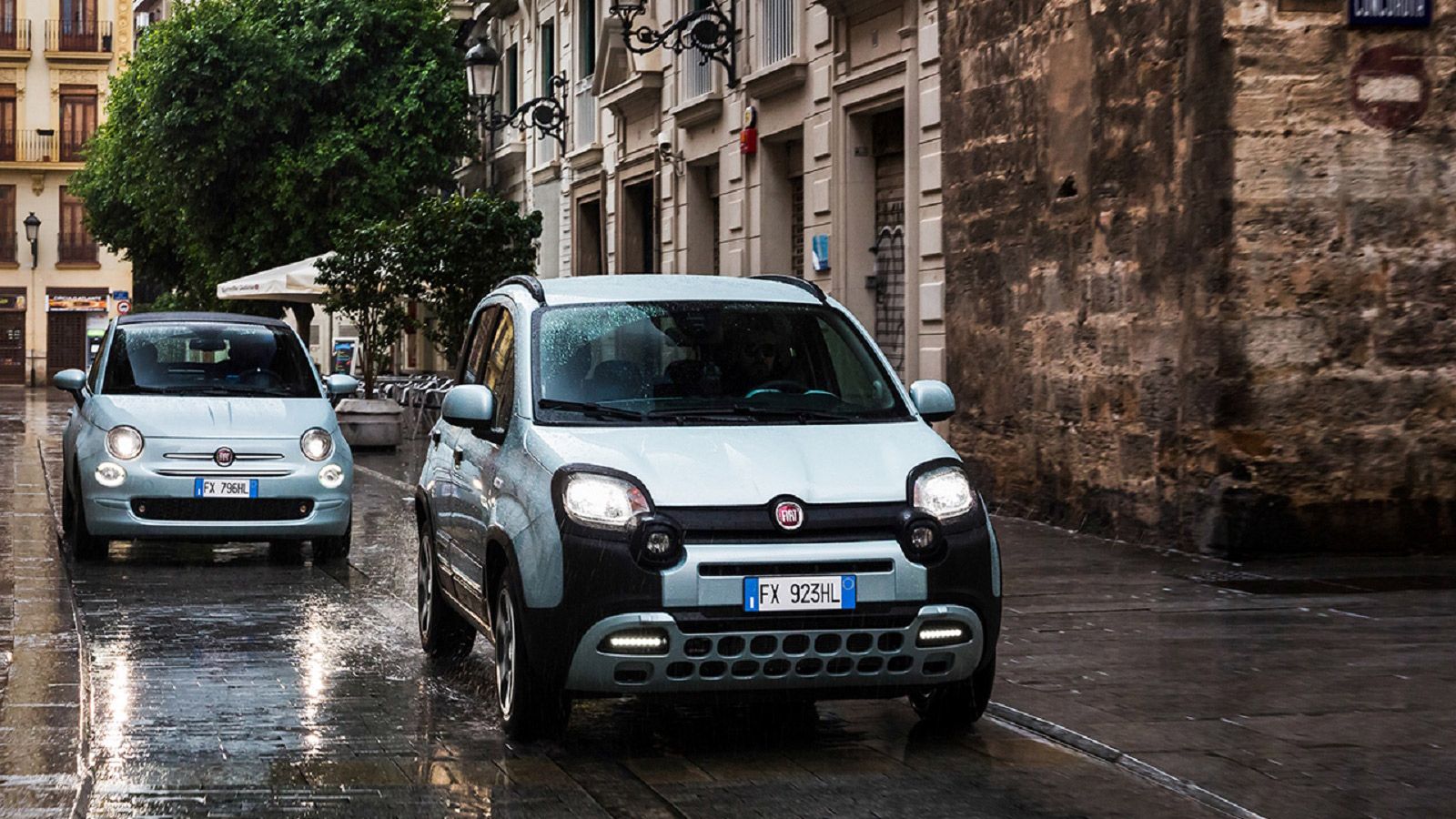Όταν το αυτοκίνητο επιβραδύνει, το σύστημα BSG αποθηκεύει την ενέργεια σε μία μπαταρία λιθίου χωρητικότητας 11 Ah, η οποία βρίσκεται κάτω από το κάθισ