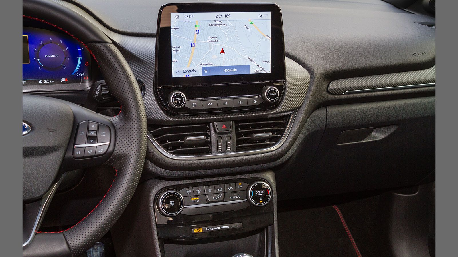 Ford Puma mild hybrid Vs Hyundai Kona hybrid