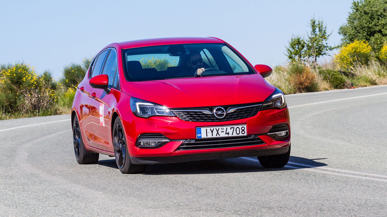 Opel Astra diesel ή Toyota Corolla hybrid για οικογενειακό;