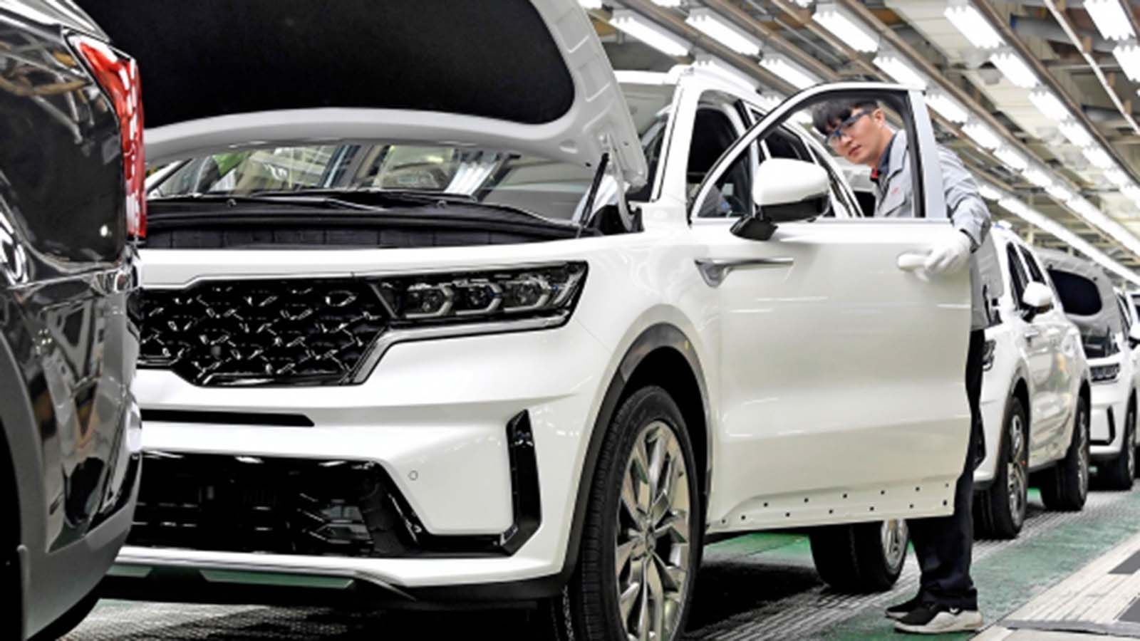 Το Kia Sorento Hybrid θα κυκλοφορήσει σε επιλεγμένες ευρωπαϊκές χώρες.