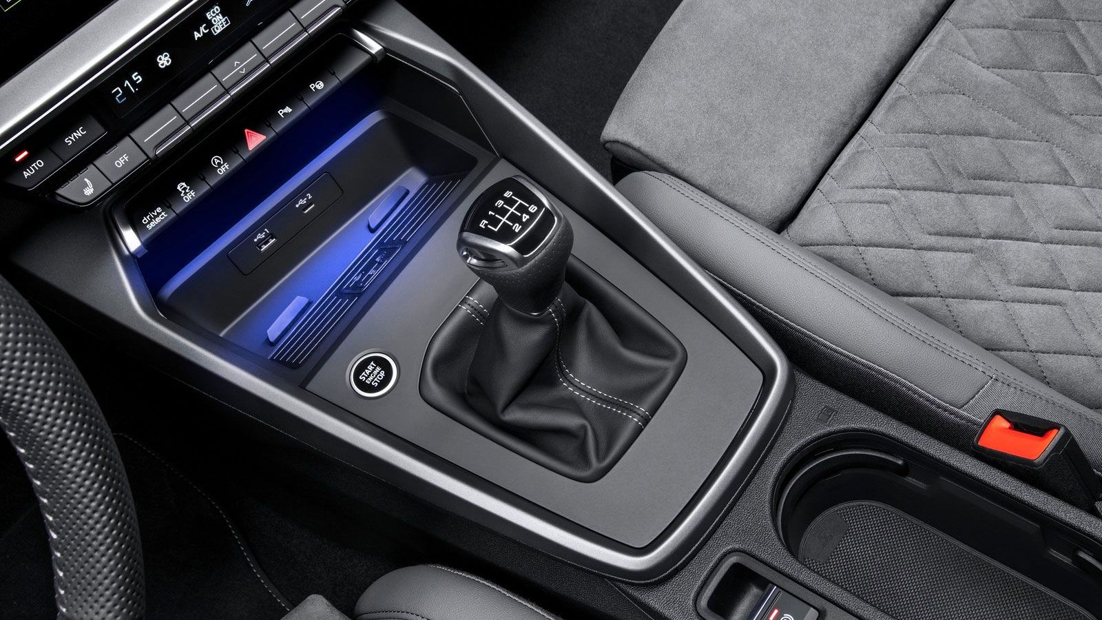 Τα «βασικά» premium: Audi A3 Vs Mercedes A-Class