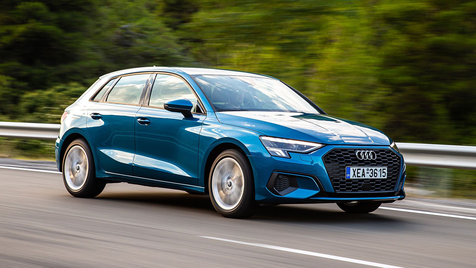 Τα «βασικά» premium: Audi A3 Vs Mercedes A-Class