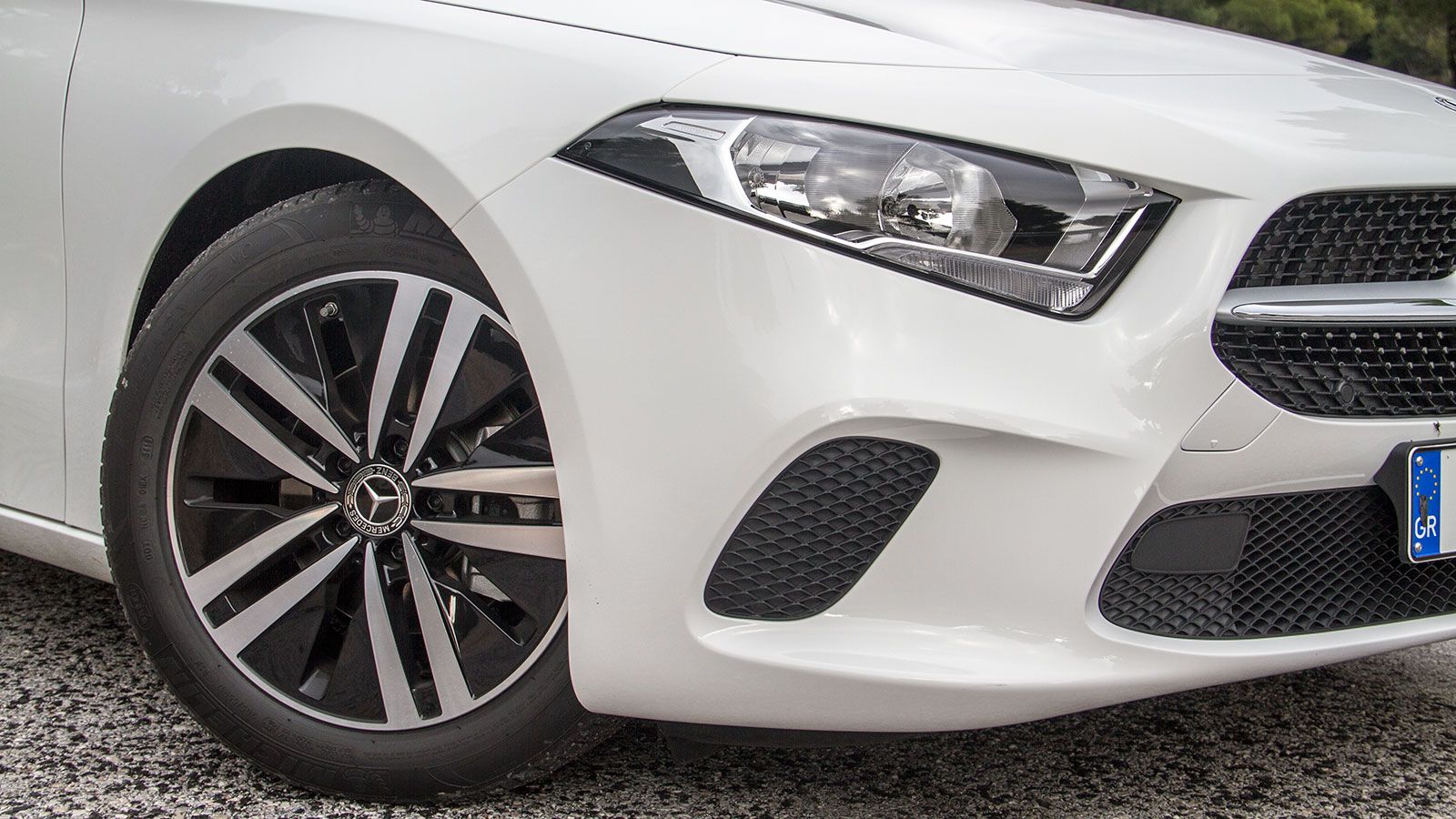 Τα «βασικά» premium: Audi A3 Vs Mercedes A-Class