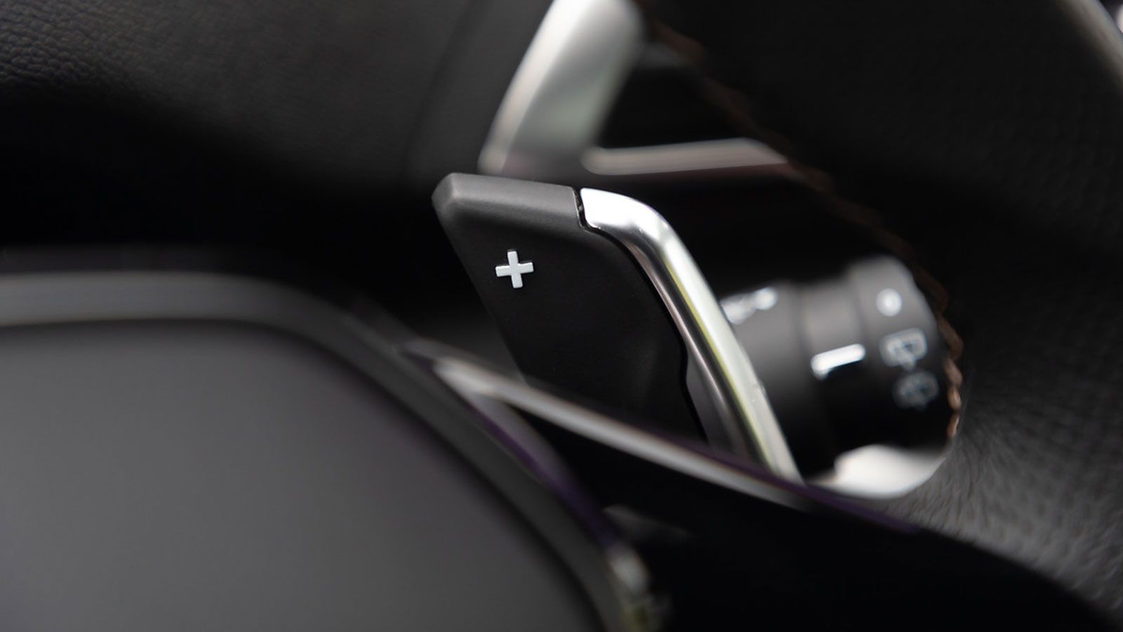 Δοκιμή: Το κορυφαίο Peugeot 3008 Hybrid4 