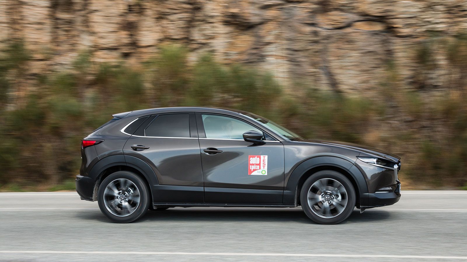 Αυτό που σε κερδίζει αμέσως στον Skyactiv-X, δίλιτρο κινητήρα της 
Mazda, είναι η κορυφαία απόκριση στο γκάζι, η γραμμική απόδοση και η εντυπωσιακά π