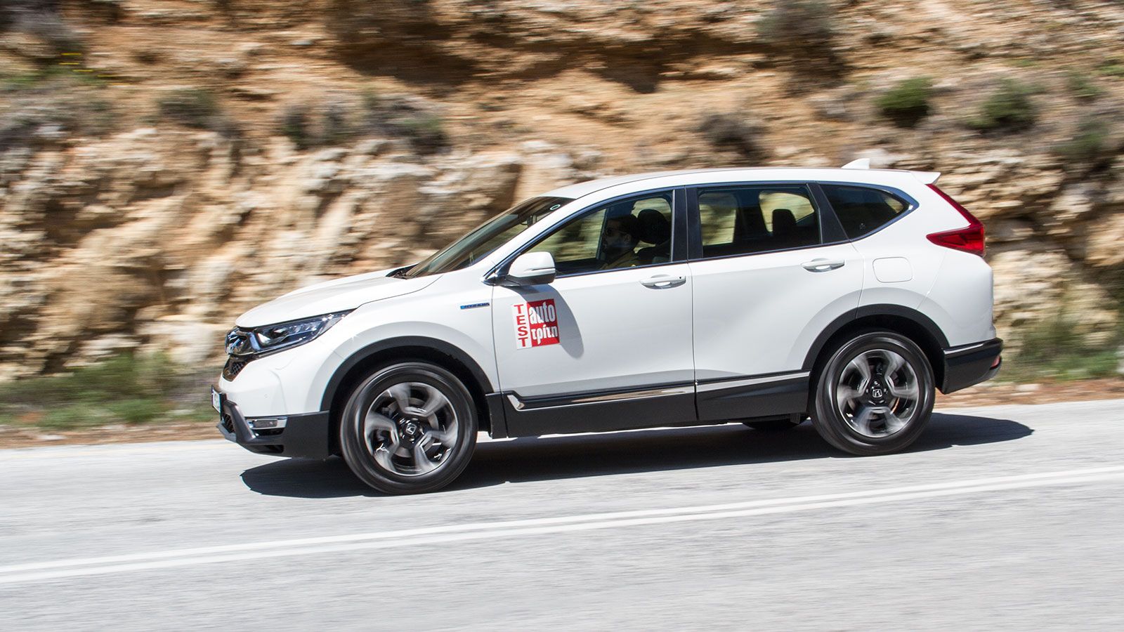 Υβριδικά SUV σε μάχη: Honda CR-V Vs Toyota RAV4 