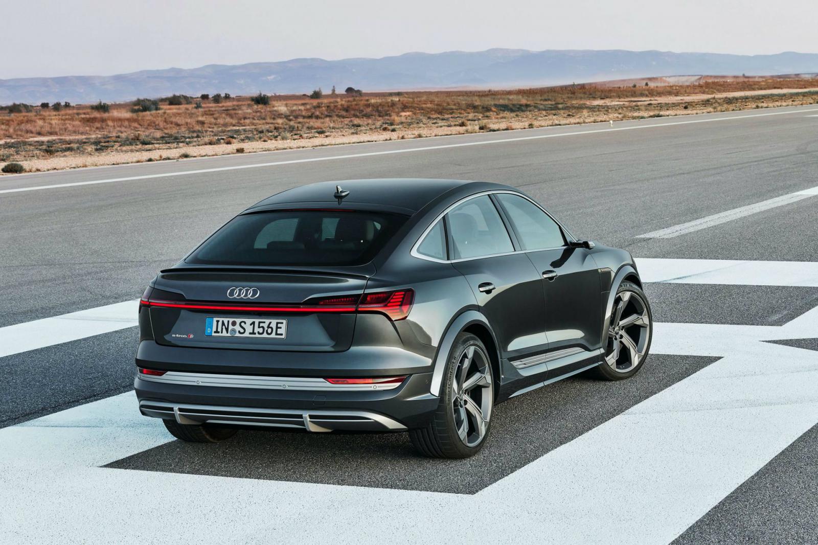 Ντεμπούτο για τα Audi e-tron S & e-tron S Sportback