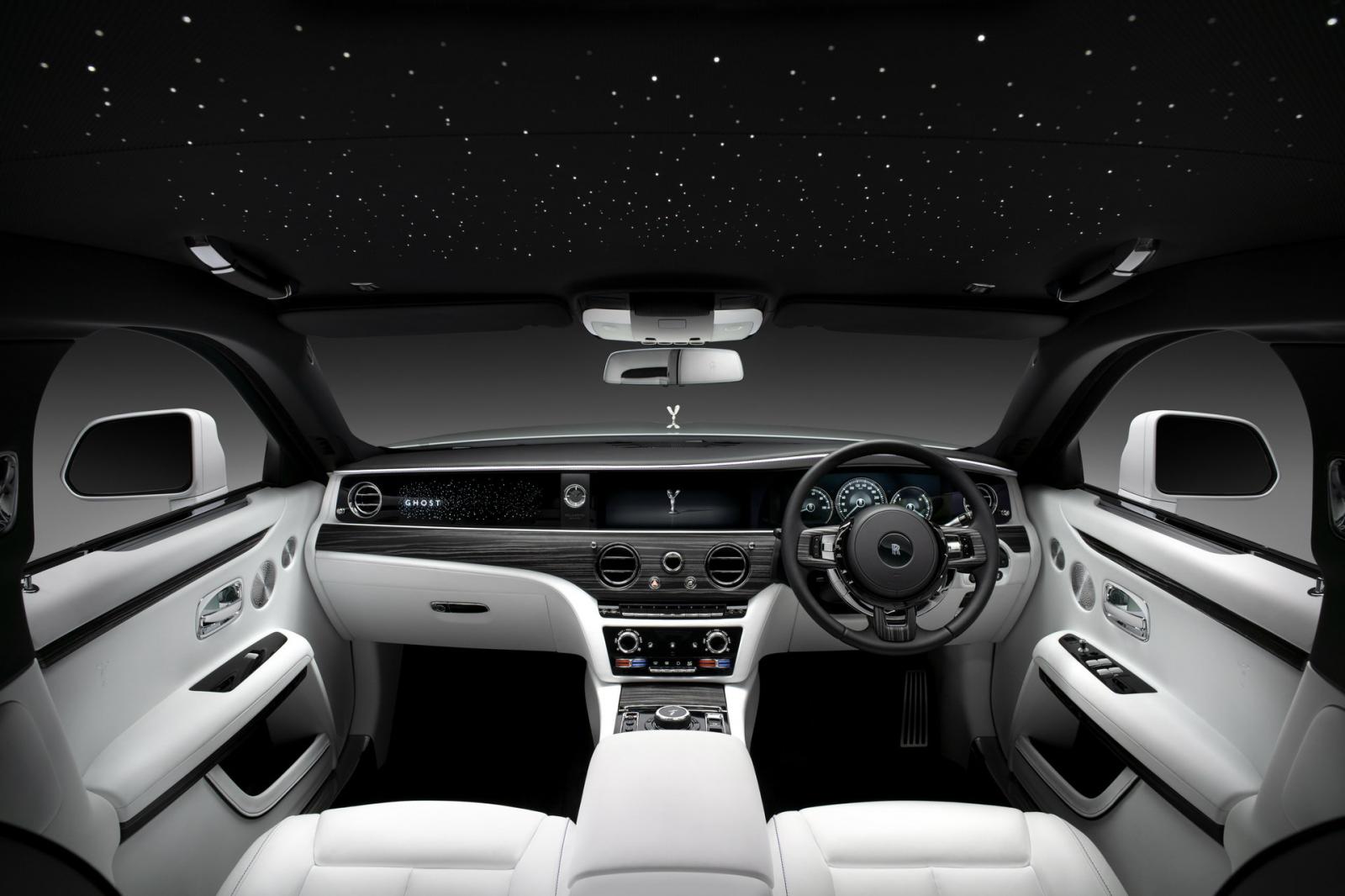 Ντεμπούτο για τη νέα Rolls-Royce Ghost